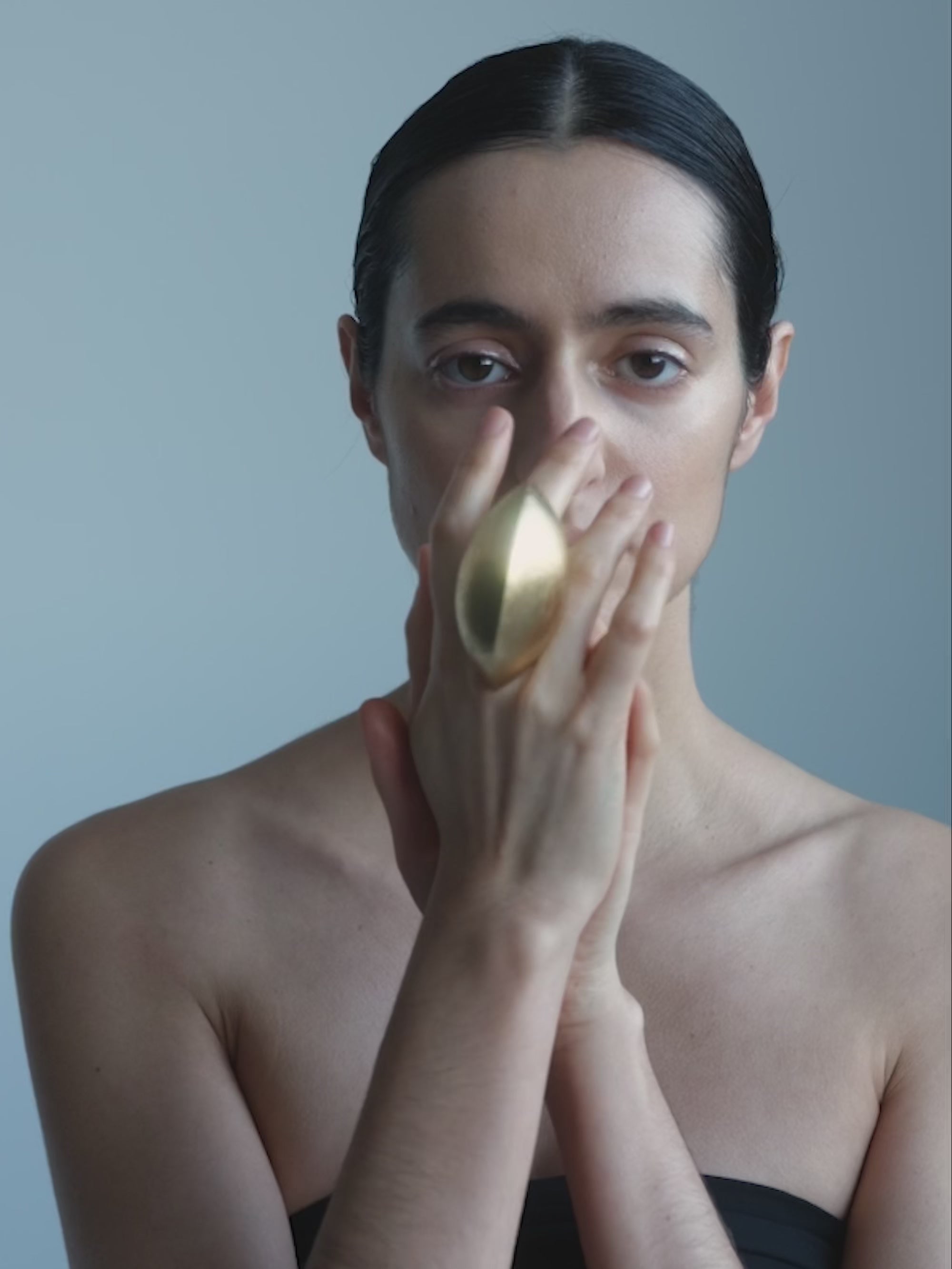 Moro ring: acacia, goldfoil, leather,