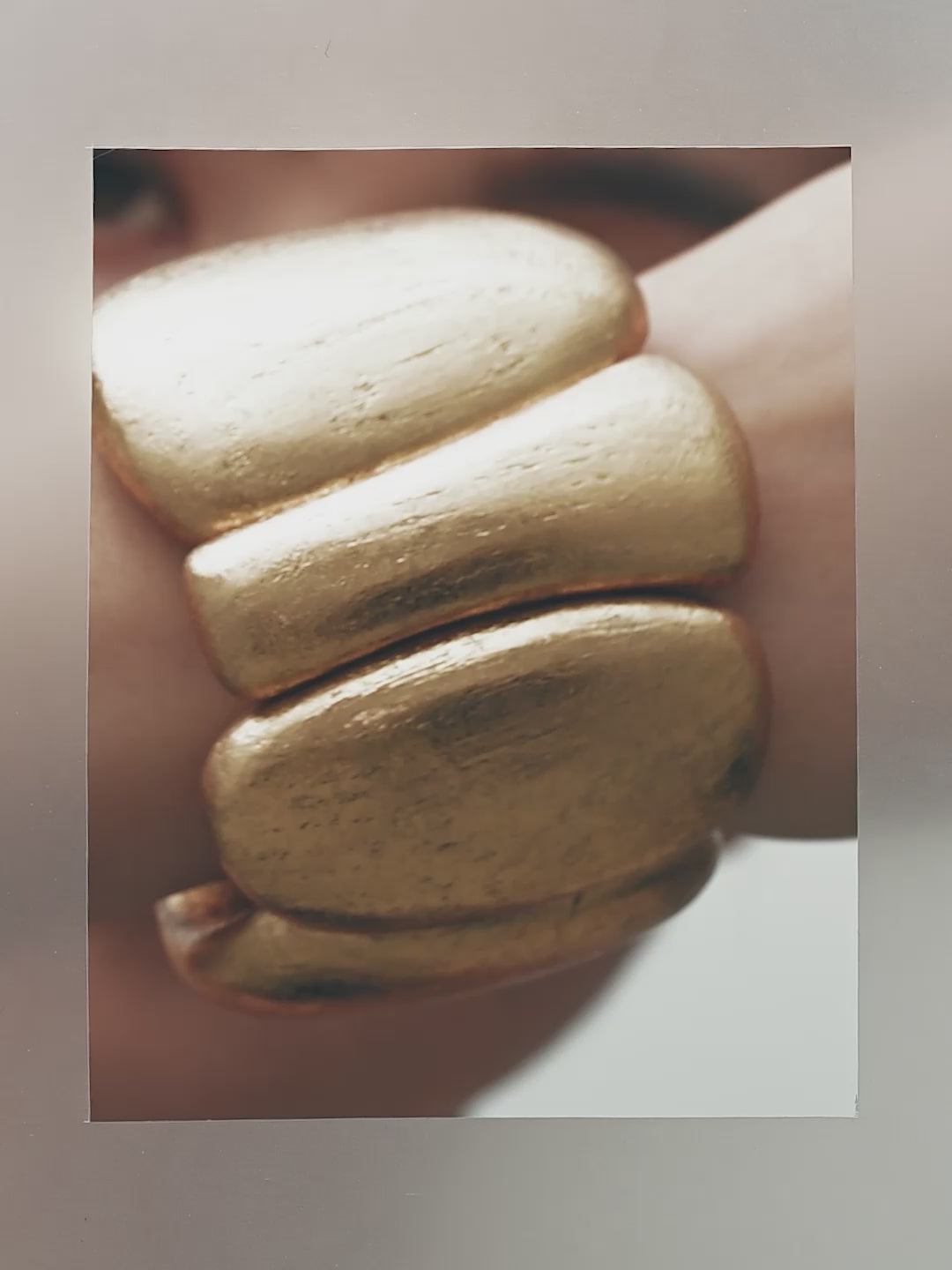 Sera bracelet: acacia, goldfoil