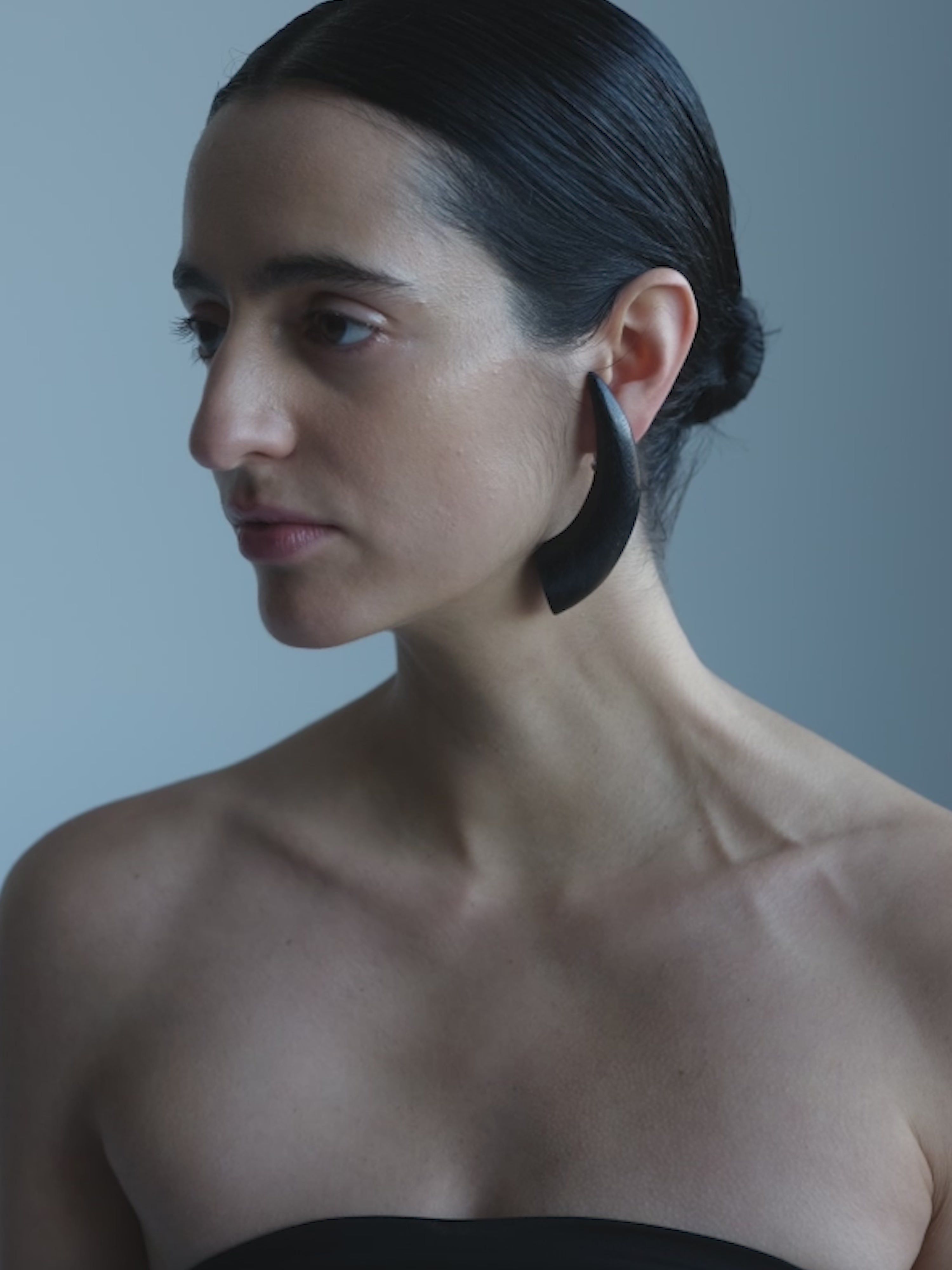 Ema earrings: black acacia
