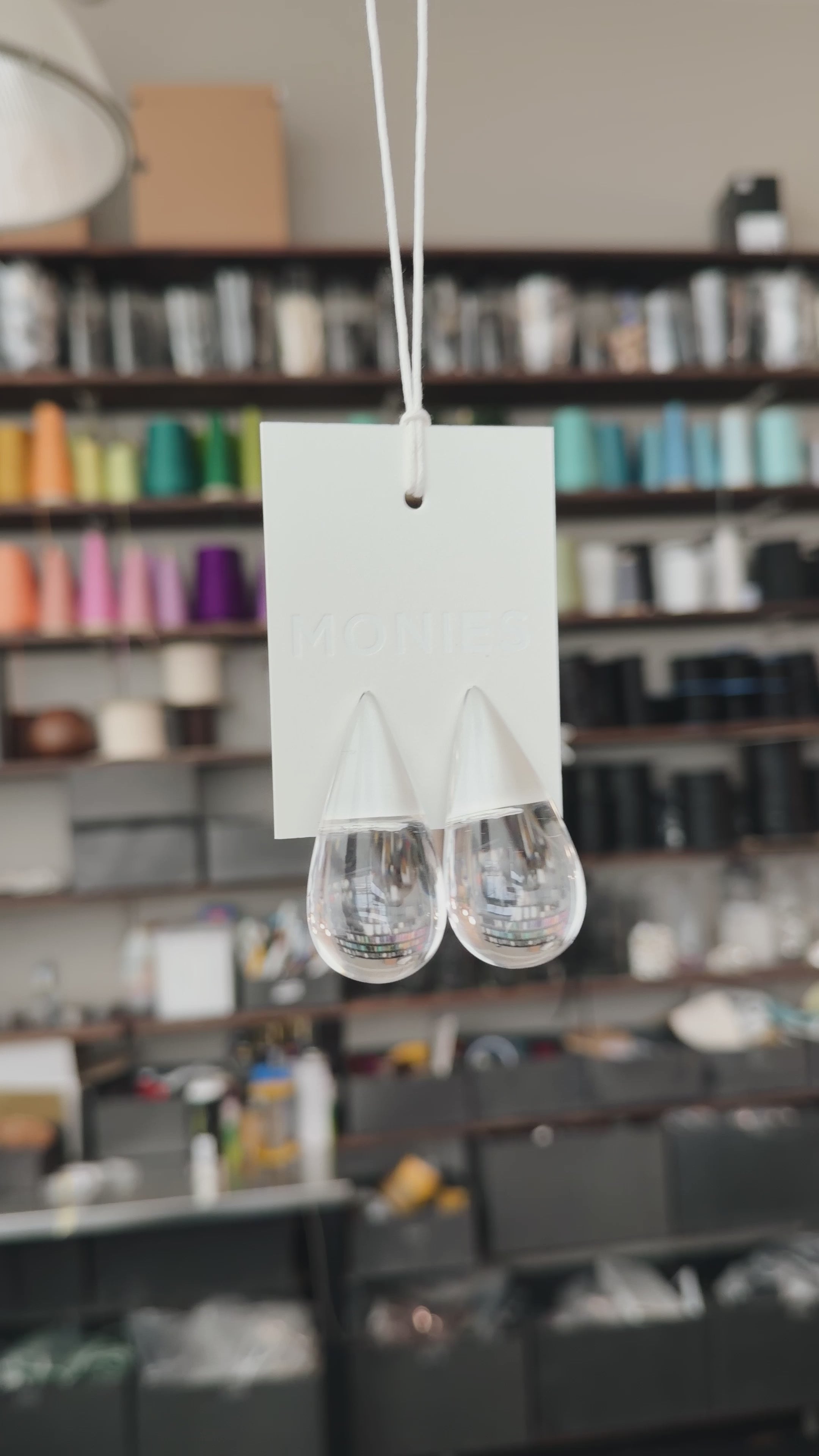 Nia earrings: clear greencast