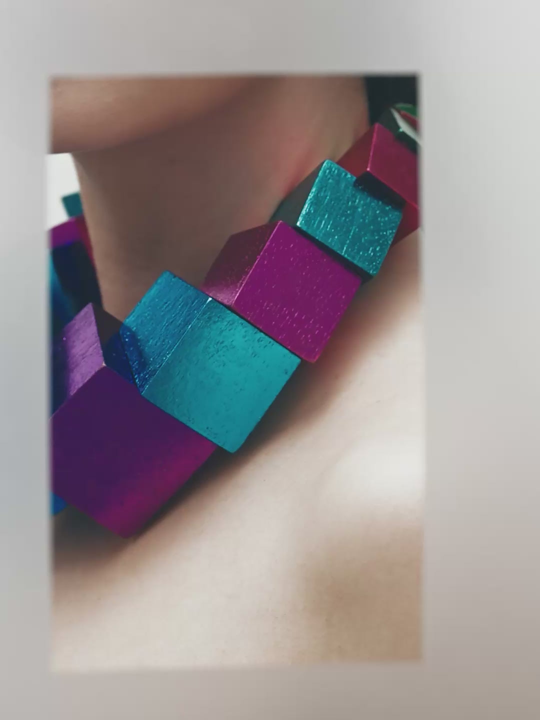 Solis necklace: acacia, metallic foil