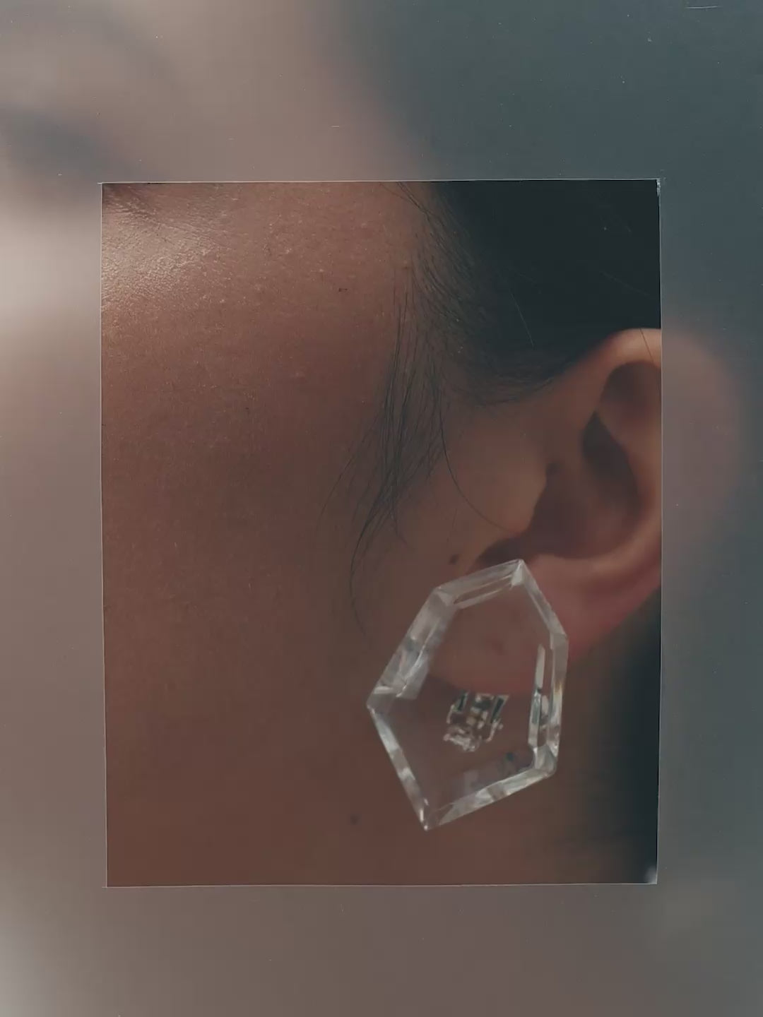 Tira earrings: acrylic