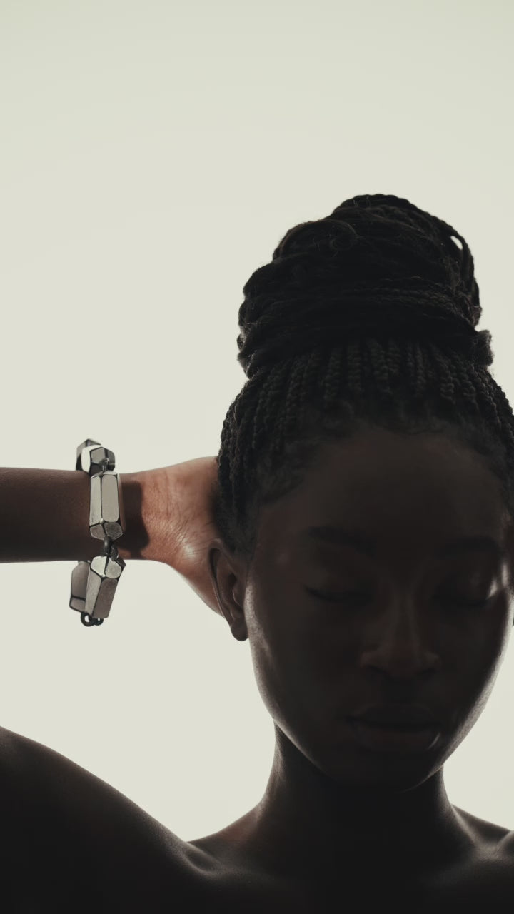 Elara bracelet silver