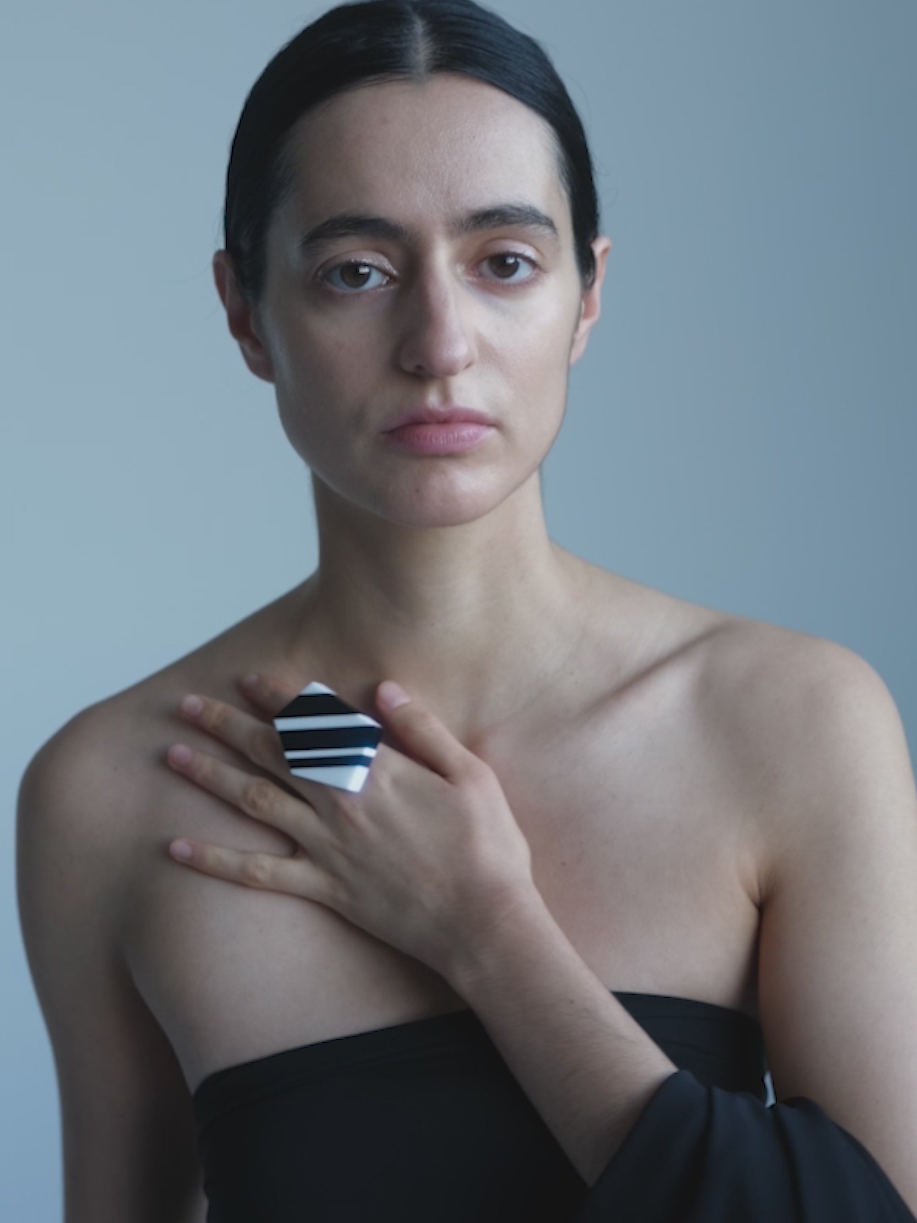 Shema ring: striped greencast