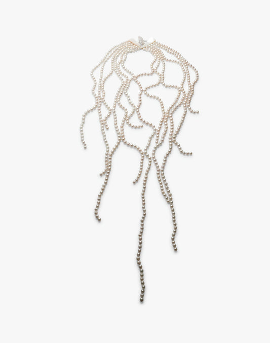 Necklace: showpiece of freshwater pearls