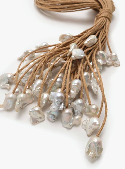 Showpiece: bast cord, baroque pearls