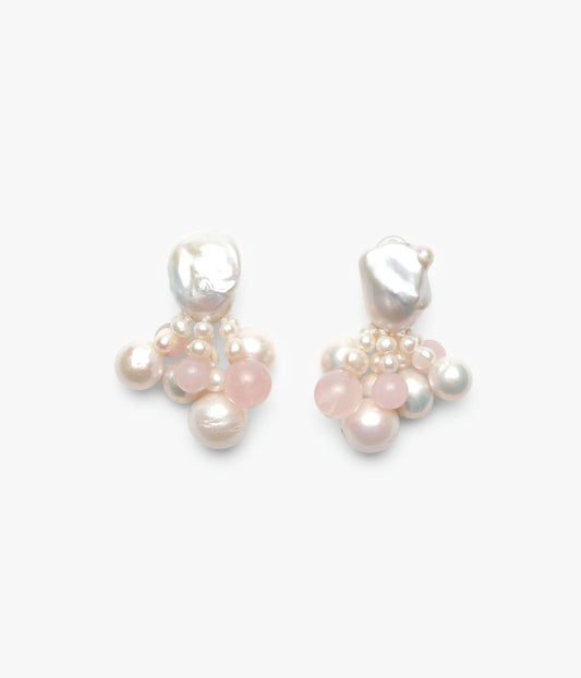 Earclips: baroque pearl, rosequartz