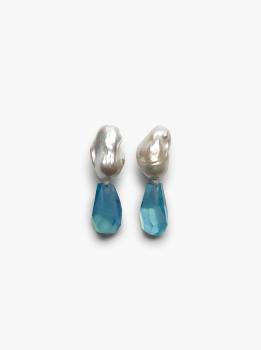 Earring: aquamarine and pearl