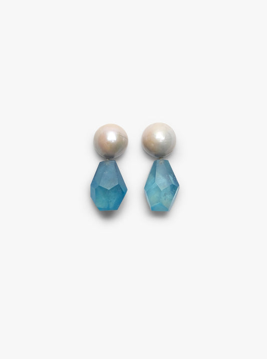 Stud earrings: aquamarine, freshwater pearl