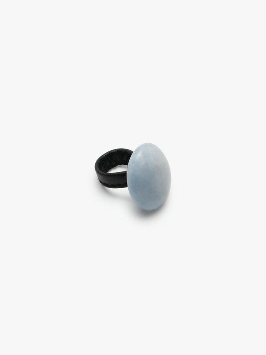 Ring: chalcedony, leather