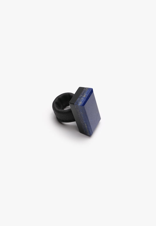 Ring: lapis lazuli, leather