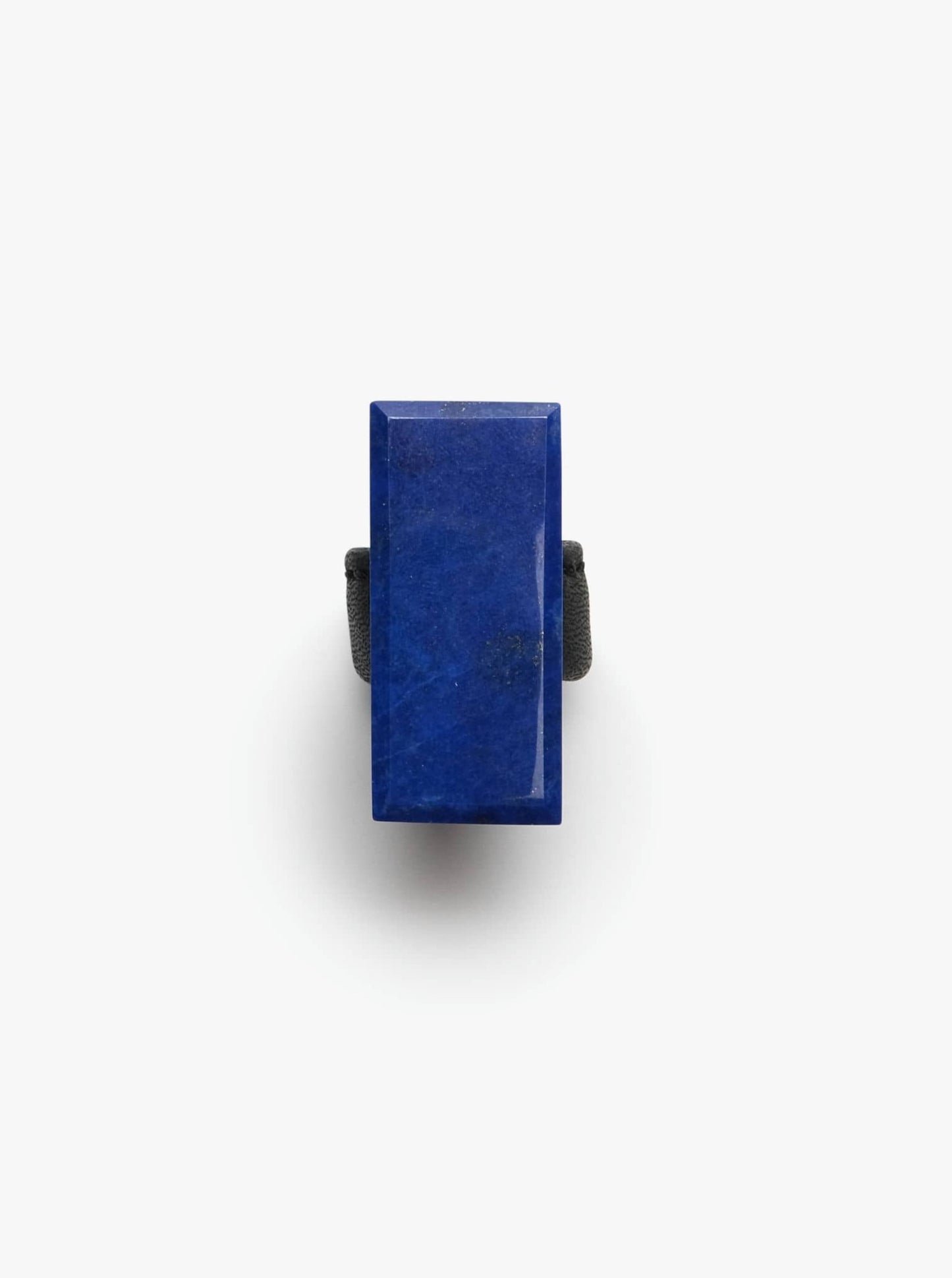 Ring: lapis lazuli, leather