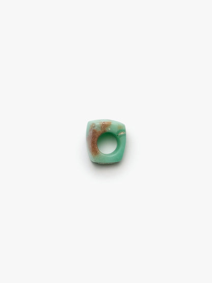 Ring: chrysoprase