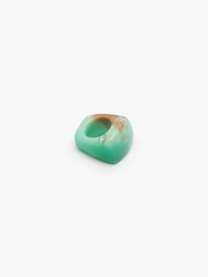 Ring: chrysoprase