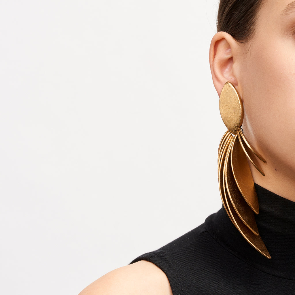 Monies sculptural metallic wood earrings - Gold