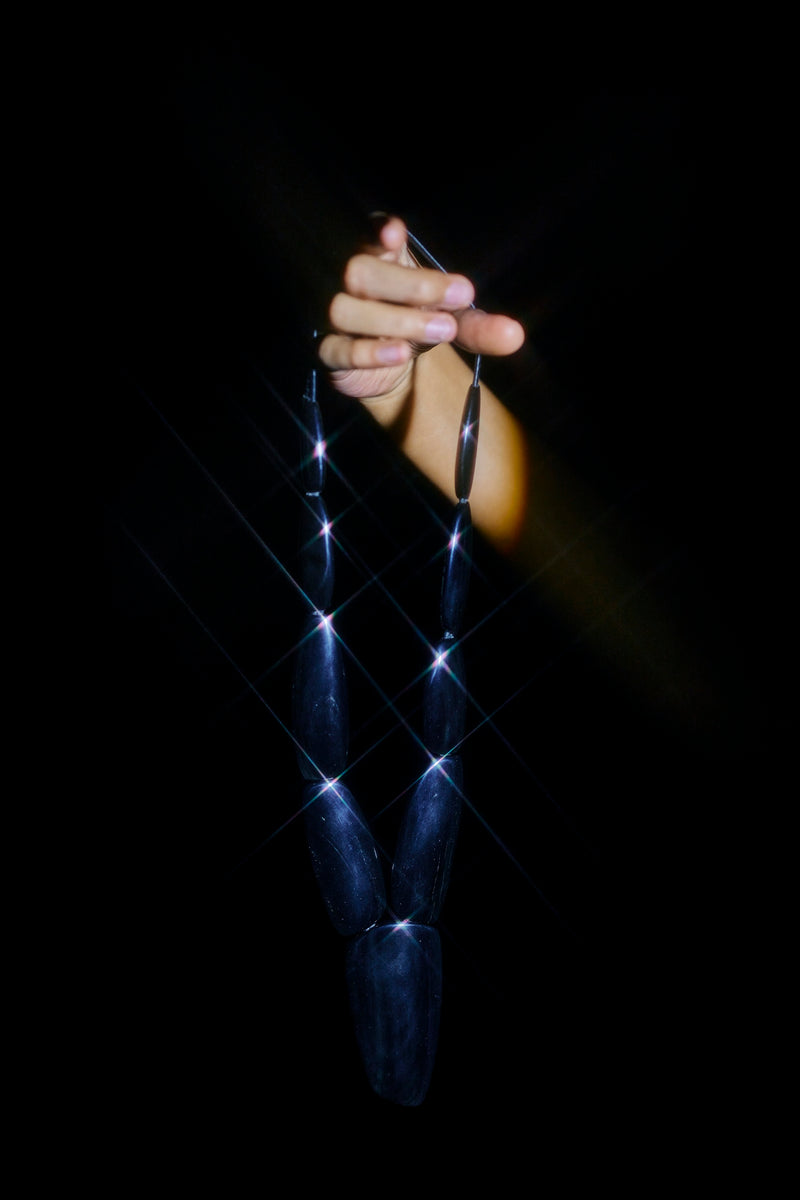 Isma necklace black