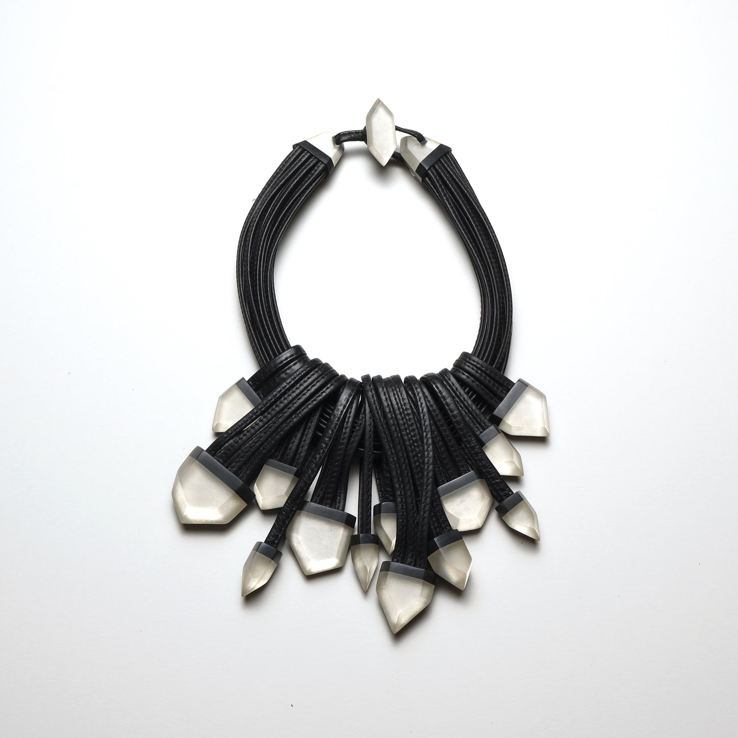 Necklace in polyester and silver