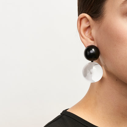 Savona earclips in polyester, acrylic and leather