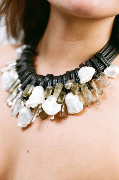 Necklace: citrine, pearl and leather