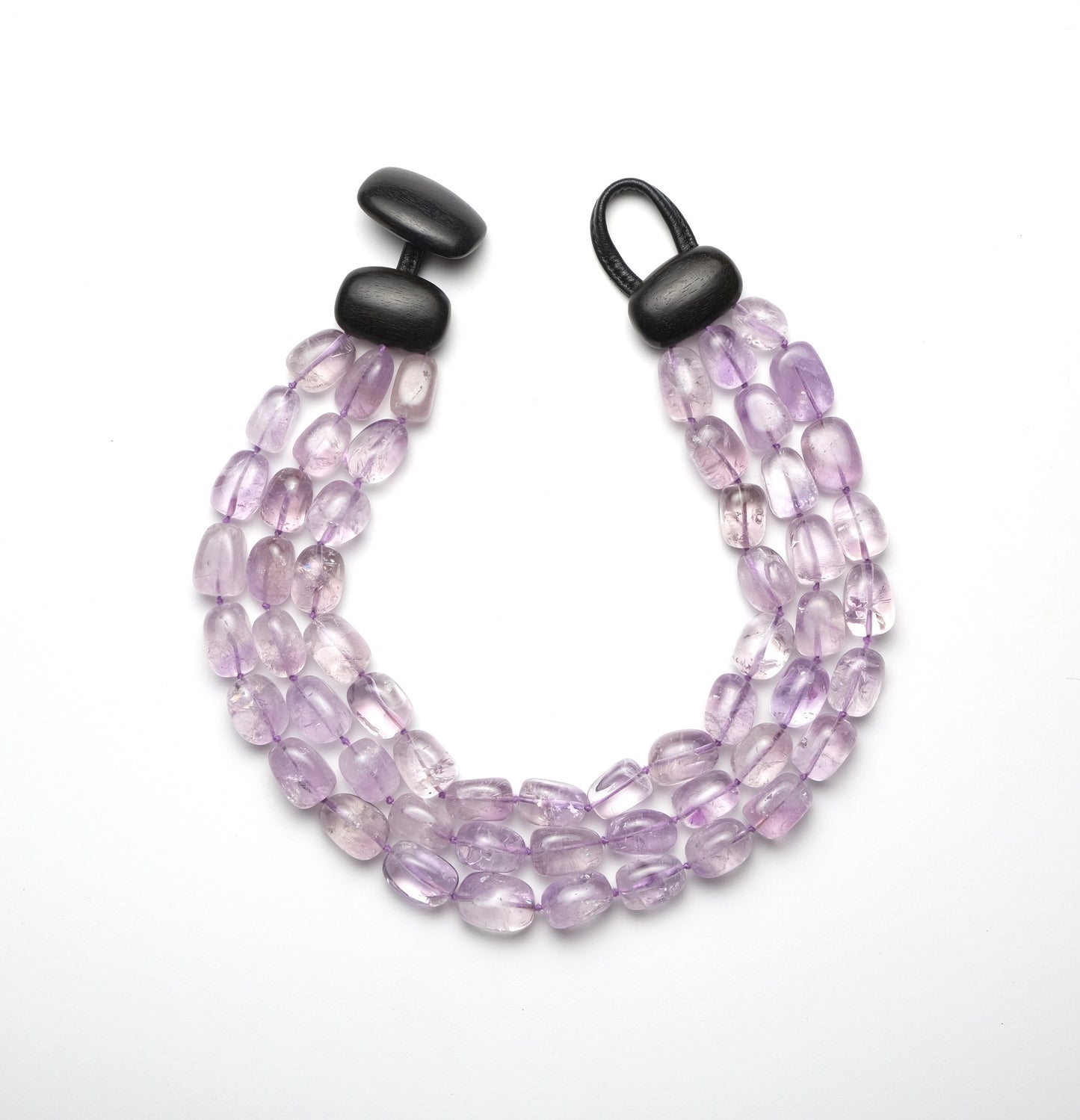 Necklace in amethyst and ebony