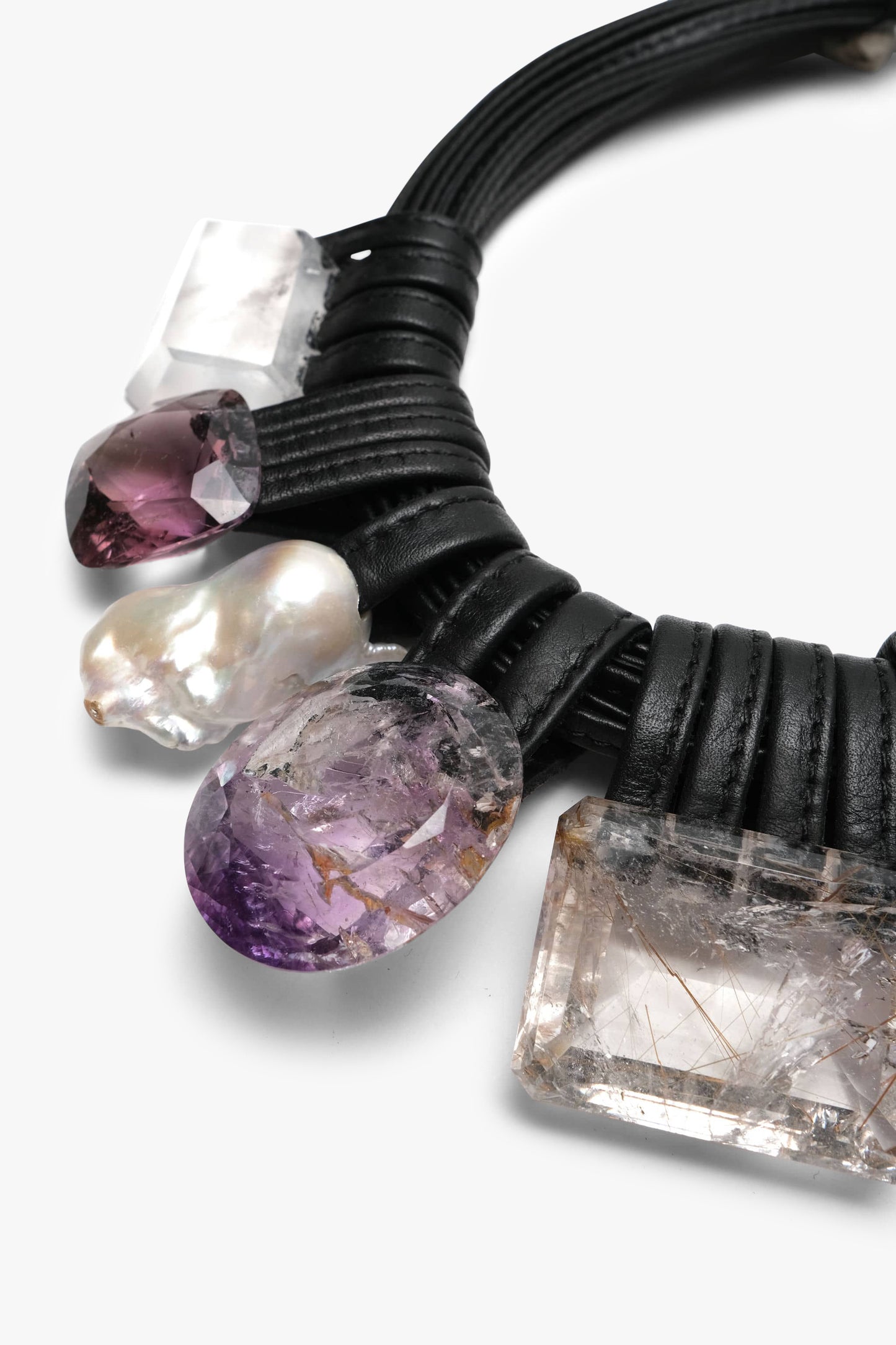 Necklace: baroque pearls and crystals